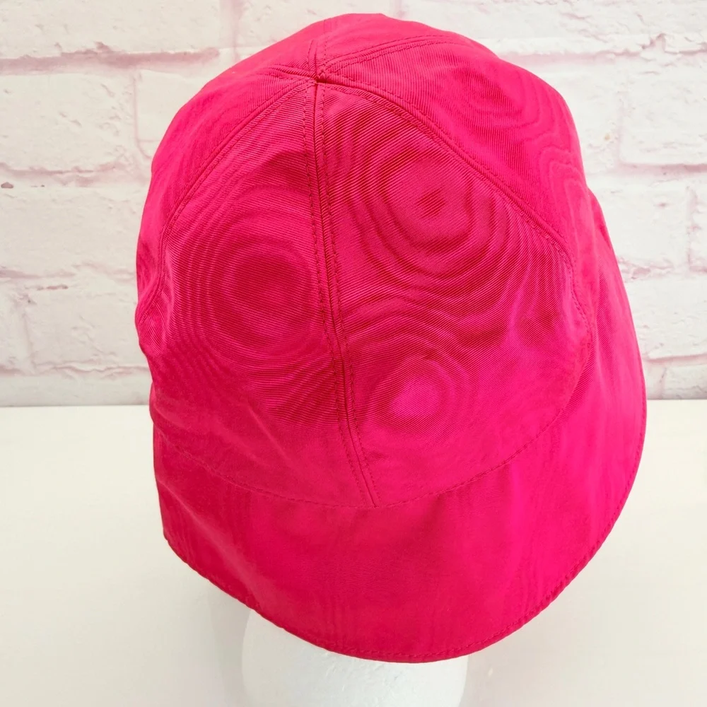 Gucci Pink Elevation Clock Bucket Chain Hat M NWT